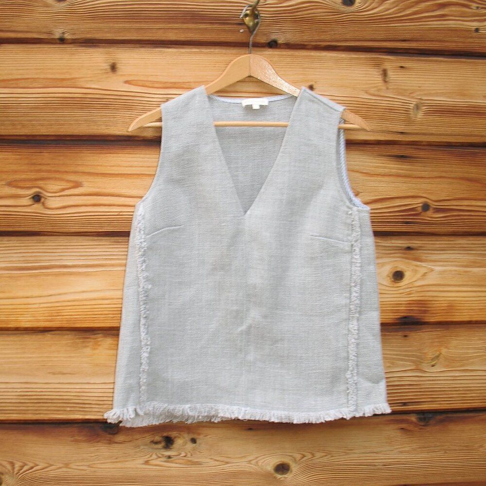 Ann Mashburn Linen V Neck Sleeveless Top